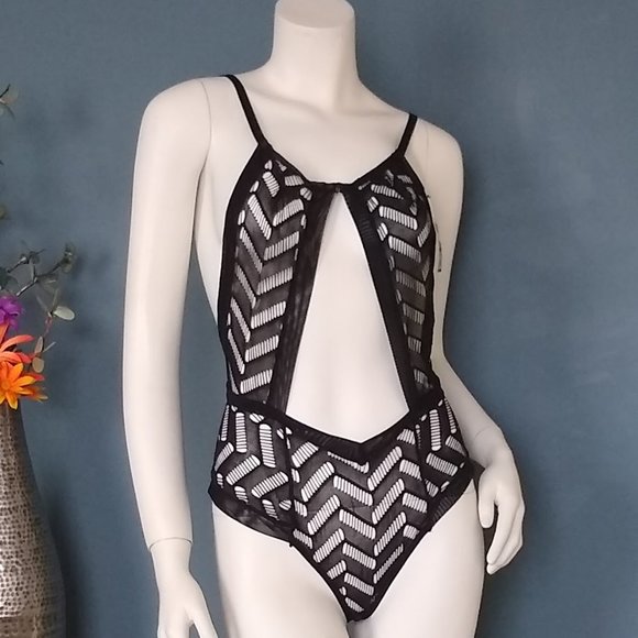 Oh La La Cheri Lingerie Zigzag Woven Mesh Teddy One Size Sexy Cut Out - Picture 9 of 10